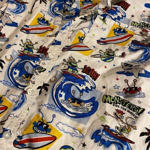 Vintage 365 Kids by Garanimals Monster’s Vacation Graphic Button Down - Picture 4 of 4